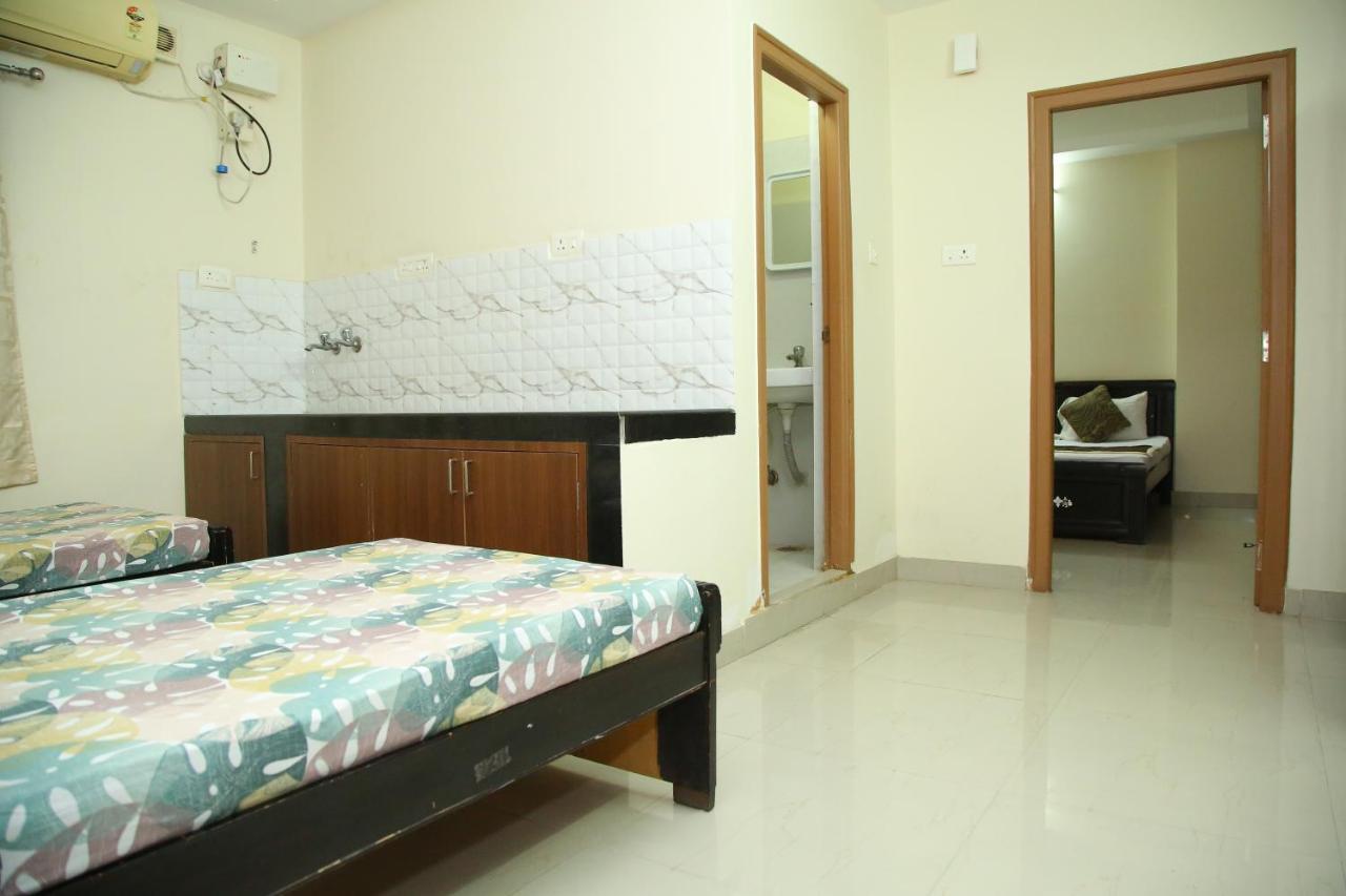 Skyview Suites Hyderabad Exterior foto